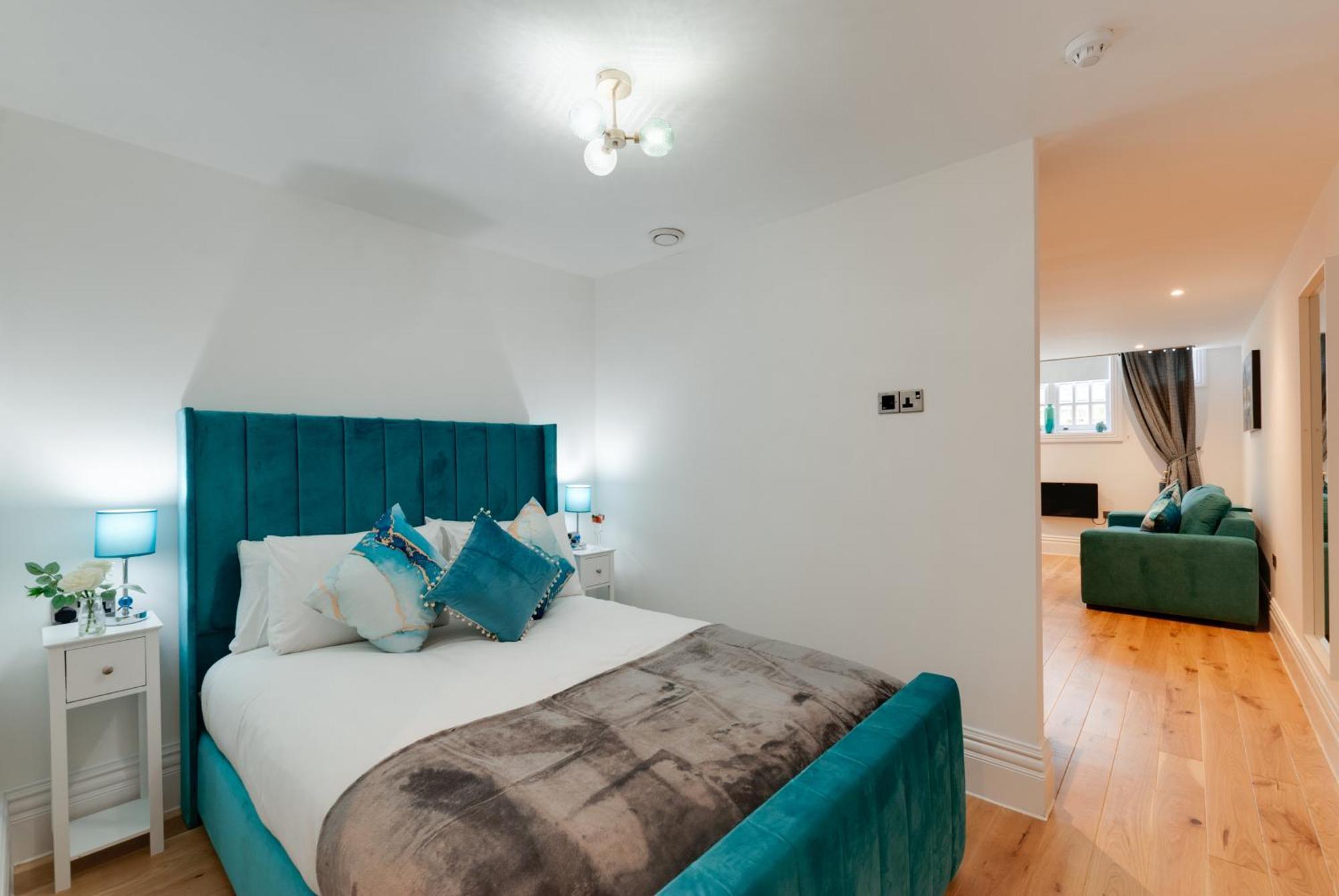 80 By Elite Aparthotel Liverpool Exterior photo