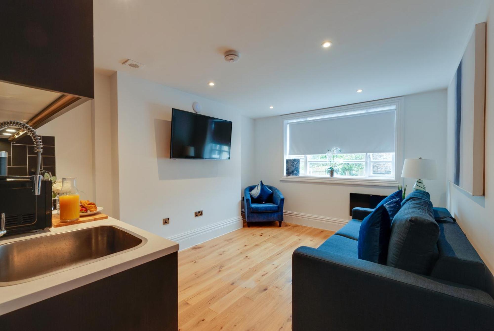 80 By Elite Aparthotel Liverpool Exterior photo